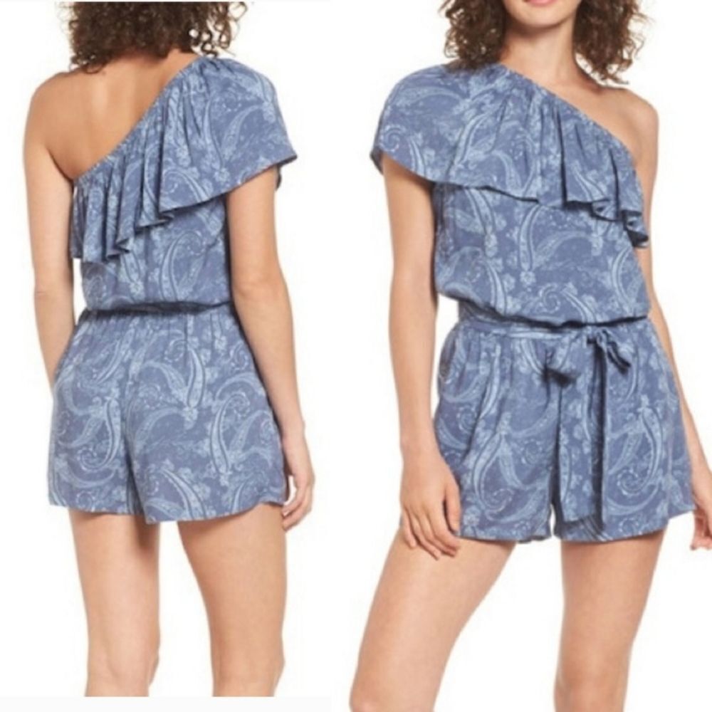 NEW L Mimi Chica one shoulder blue paisley romper pockets LARGE L NORDSTROM NWT